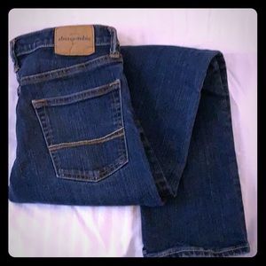 A & F NWOT Young Men’s Super Skinny Jeans Size 16